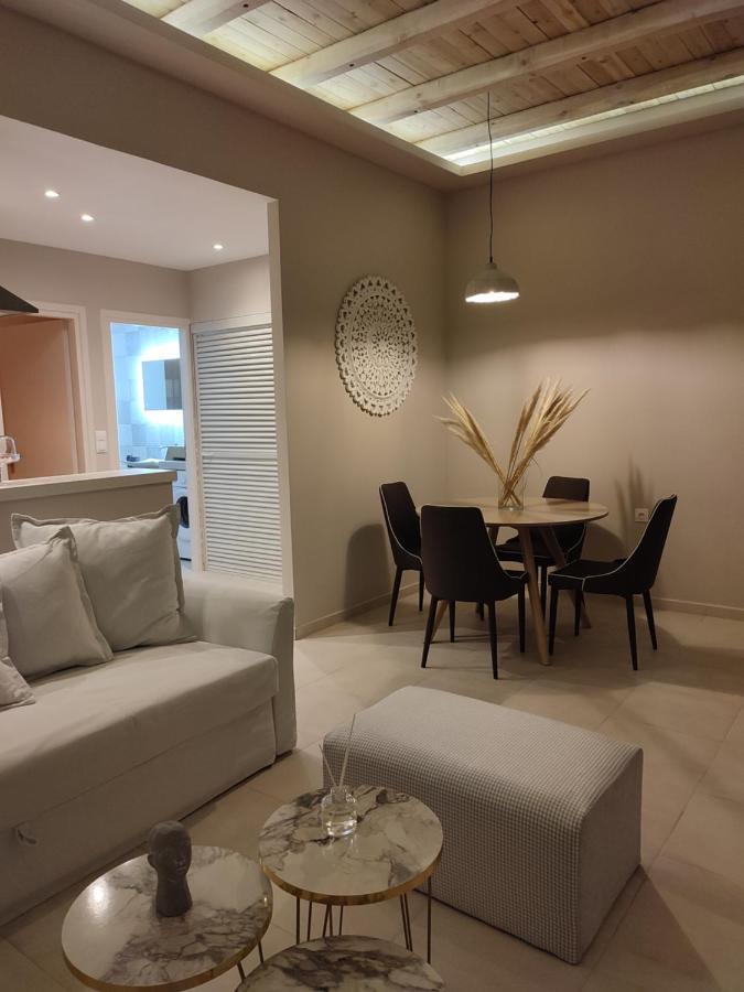 Gratelia Apartment Damnoni Luaran gambar