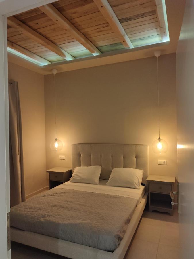 Gratelia Apartment Damnoni Luaran gambar