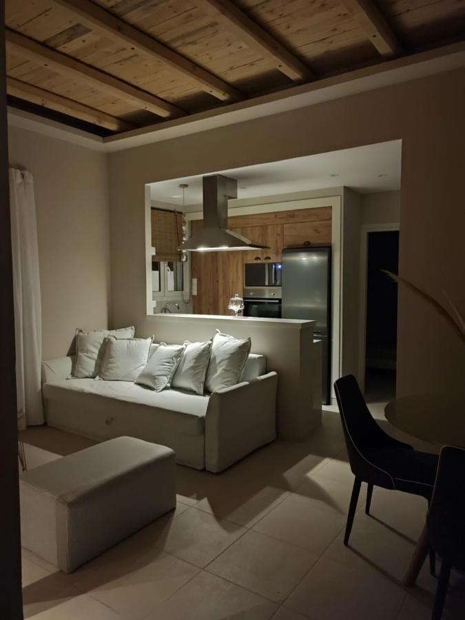 Gratelia Apartment Damnoni Luaran gambar