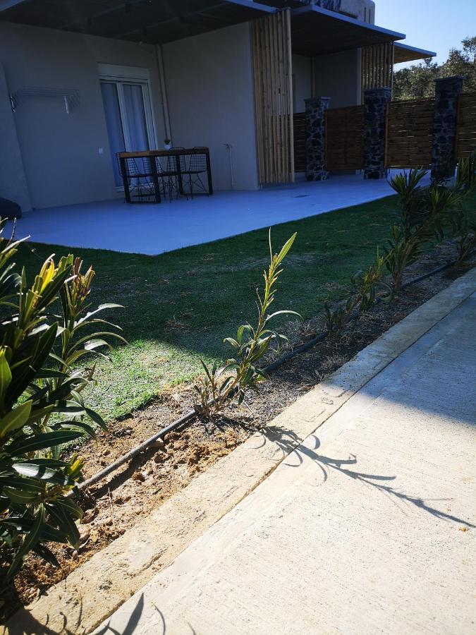 Gratelia Apartment Damnoni Luaran gambar