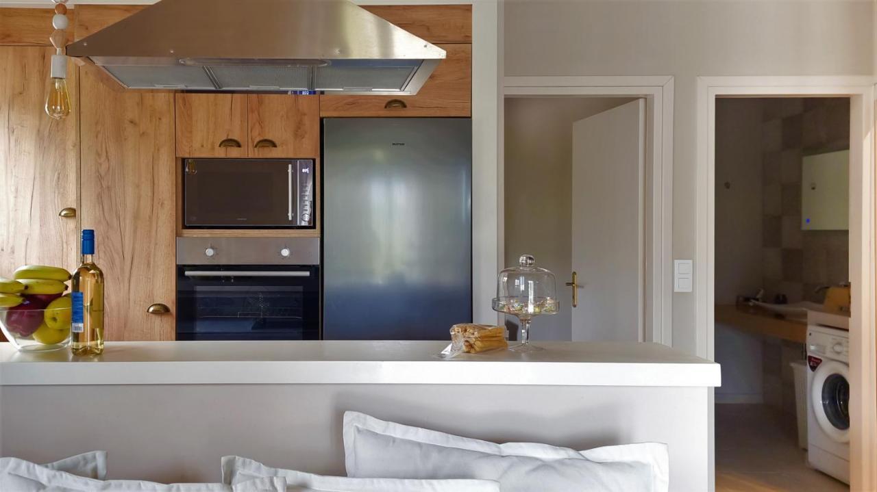 Gratelia Apartment Damnoni Luaran gambar