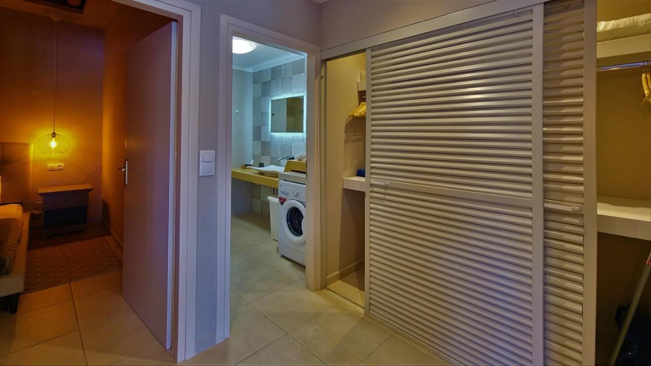 Gratelia Apartment Damnoni Luaran gambar