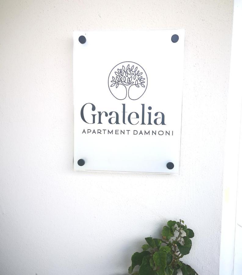 Gratelia Apartment Damnoni Luaran gambar